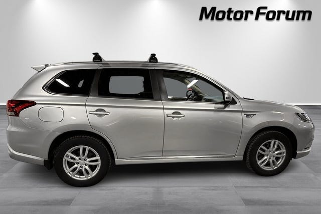 2020 MITSUBISHI OUTLANDER - 8