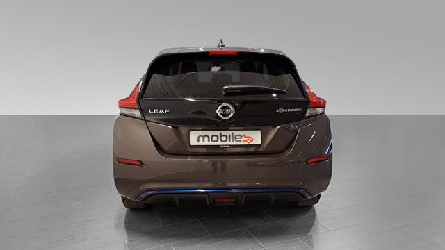 2021 NISSAN LEAF - 8