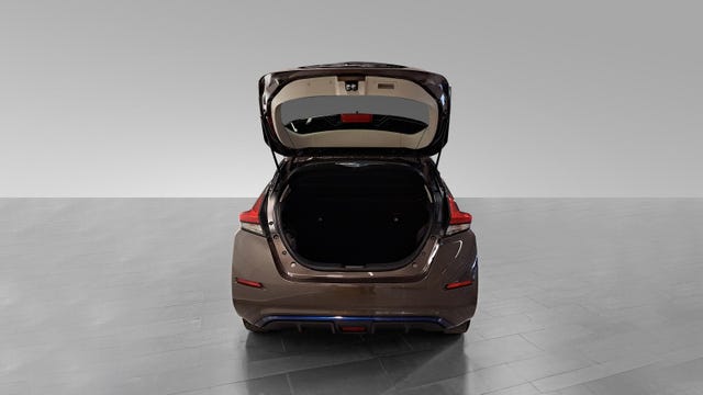 2021 NISSAN LEAF - 10