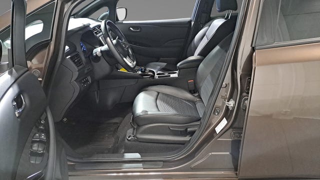 2021 NISSAN LEAF - 14