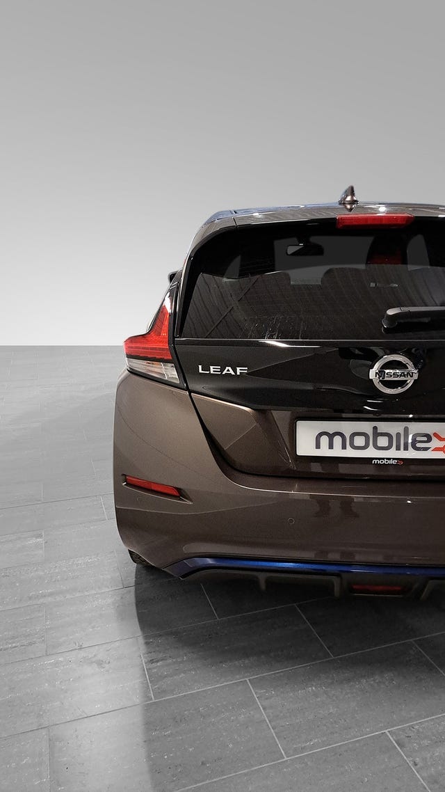 2021 NISSAN LEAF - 7