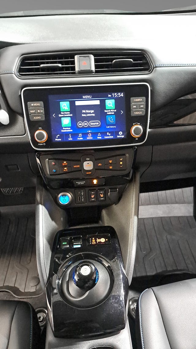 2021 NISSAN LEAF - 17