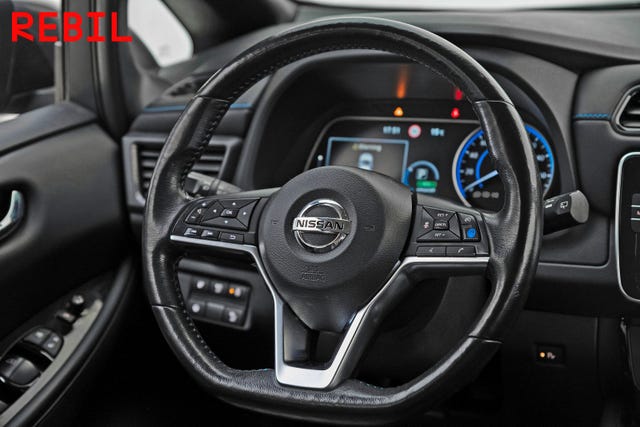2018 NISSAN LEAF - 12