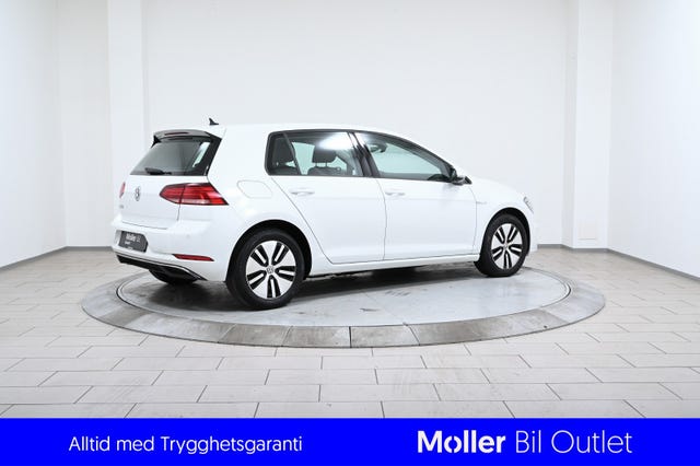 WVWZZZAUZJW906482 2018 VOLKSWAGEN GOLF-2