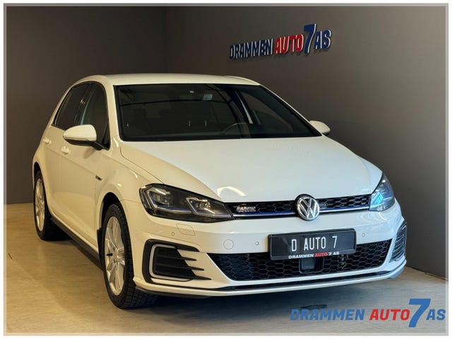 WVWZZZAUZJW802315 2018 VOLKSWAGEN GOLF-0