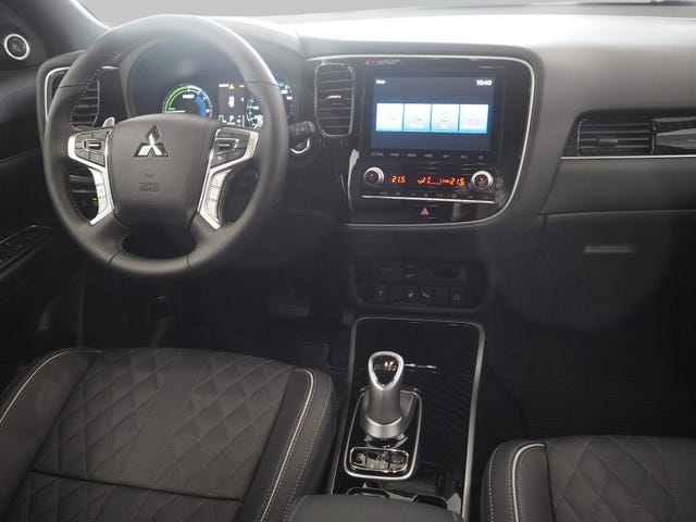 2020 MITSUBISHI OUTLANDER - 12
