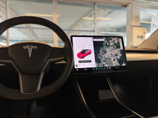 2019 TESLA MODEL 3 - 14