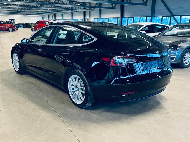 5YJ3E7EB3KF216754 2019 TESLA MODEL 3-5