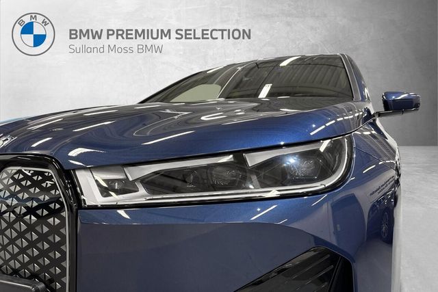 2022 BMW IX40 - 34