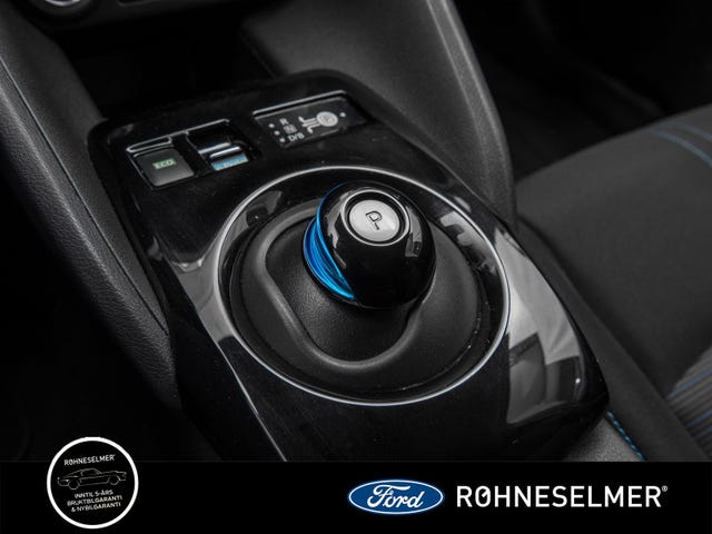 2021 NISSAN LEAF - 10