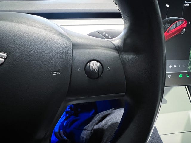 2019 TESLA MODEL 3 - 33