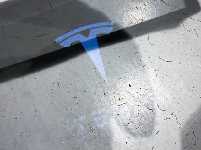 2019 TESLA MODEL 3 - 27