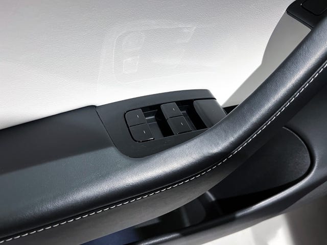2019 TESLA MODEL 3 - 26