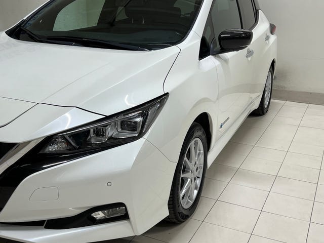 2018 NISSAN LEAF - 7