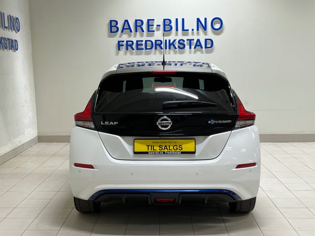 2018 NISSAN LEAF - 10