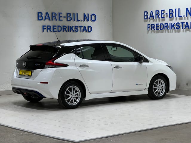 2018 NISSAN LEAF - 8