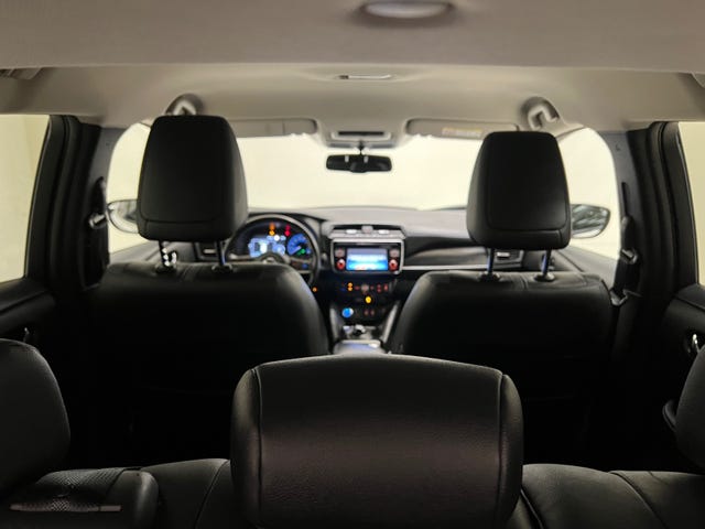 2018 NISSAN LEAF - 31