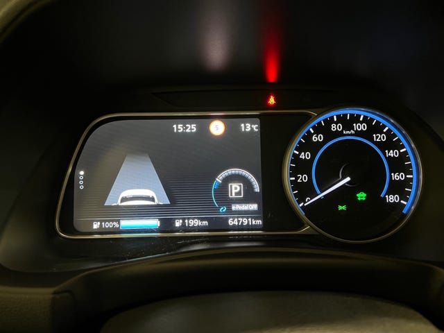 2018 NISSAN LEAF - 40