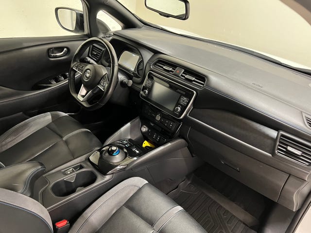 2018 NISSAN LEAF - 23