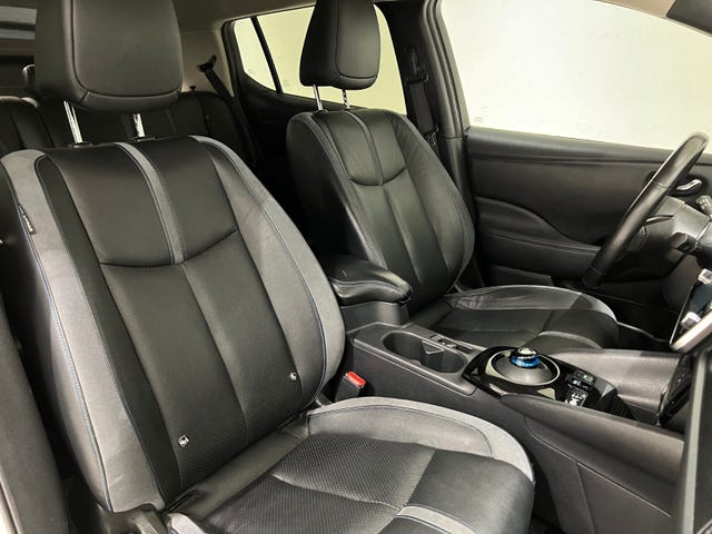 2018 NISSAN LEAF - 22