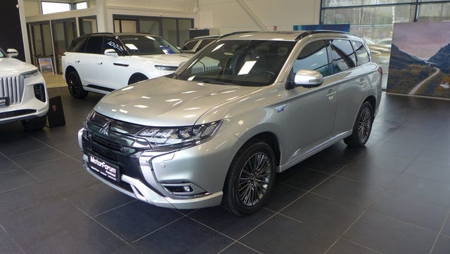 JMBXDGG3WLZ023223 2020 MITSUBISHI OUTLANDER-1