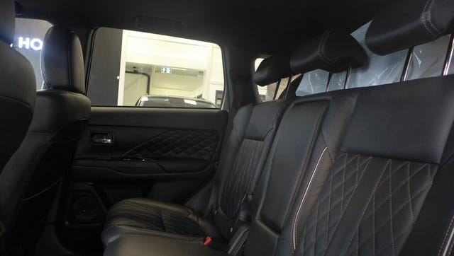 2020 MITSUBISHI OUTLANDER - 40