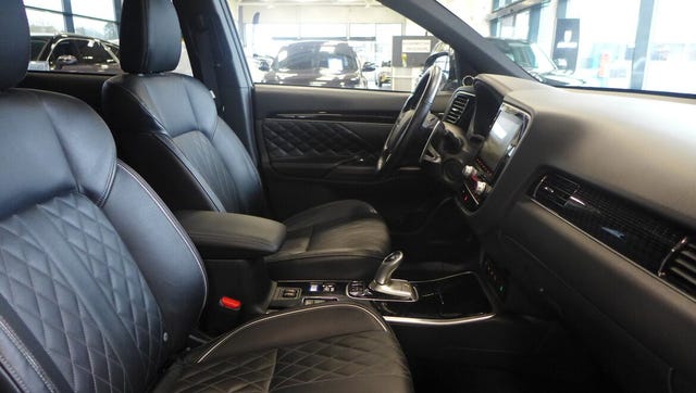 2020 MITSUBISHI OUTLANDER - 47