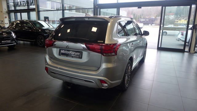 2020 MITSUBISHI OUTLANDER - 8