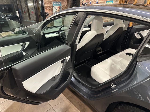 2019 TESLA MODEL 3 - 24
