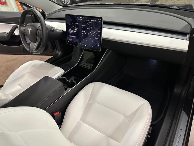 2019 TESLA MODEL 3 - 29