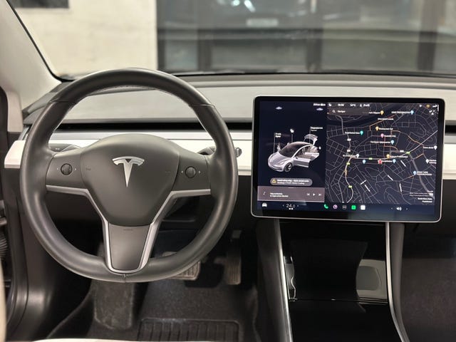 2019 TESLA MODEL 3 - 23