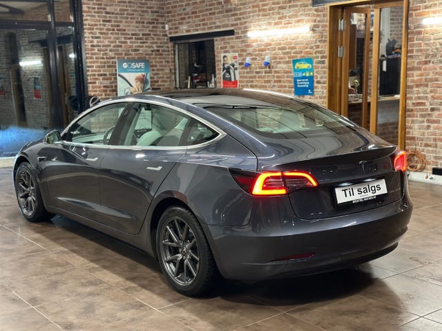 2019 TESLA MODEL 3 - 9