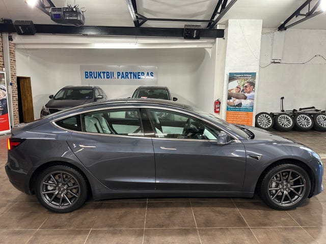 2019 TESLA MODEL 3 - 13