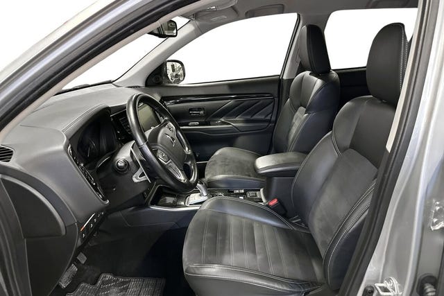 2020 MITSUBISHI OUTLANDER - 12