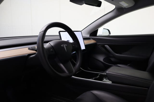 2019 TESLA MODEL 3 - 23