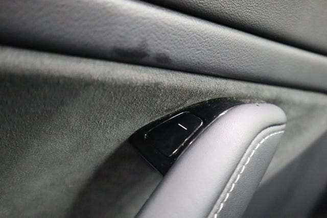 2019 TESLA MODEL 3 - 28