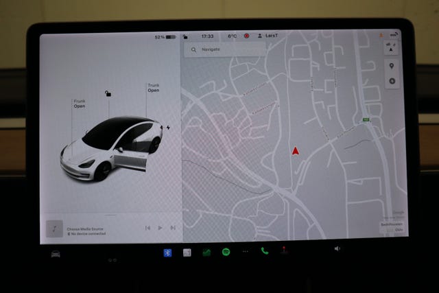 2019 TESLA MODEL 3 - 31