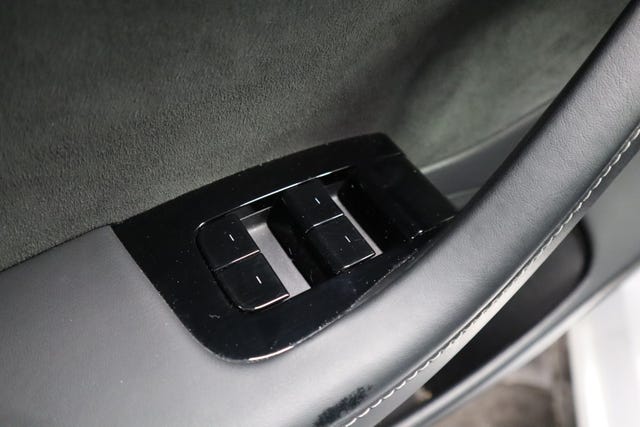 2019 TESLA MODEL 3 - 27