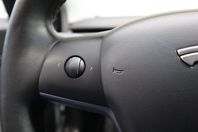 2019 TESLA MODEL 3 - 29