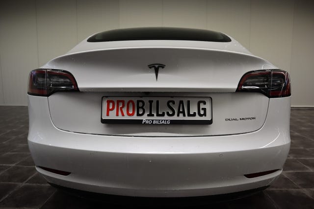 2019 TESLA MODEL 3 - 12