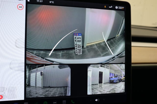 2019 TESLA MODEL 3 - 46