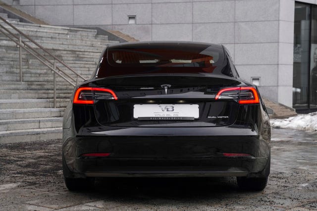 2019 TESLA MODEL 3 - 8
