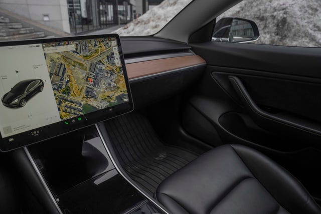 2019 TESLA MODEL 3 - 11