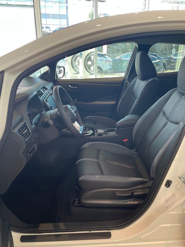 SJNFAAZE1U0165728 2022 NISSAN LEAF-4