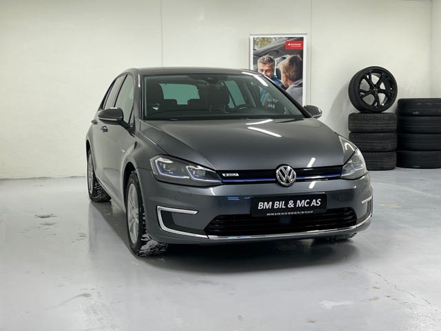 WVWZZZAUZJW902440 2018 VOLKSWAGEN GOLF-3