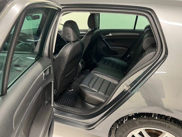 2018 VOLKSWAGEN GOLF - 15