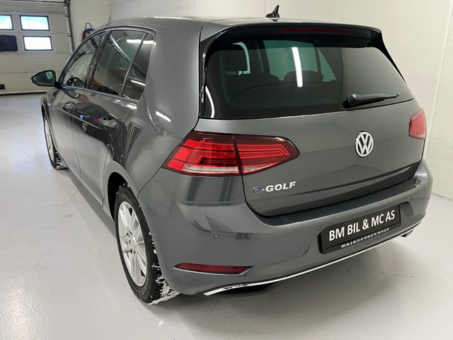 2018 VOLKSWAGEN GOLF - 9
