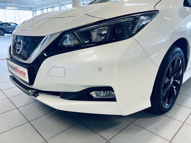 2018 NISSAN LEAF - 9