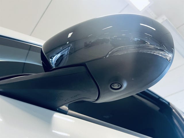 2018 NISSAN LEAF - 12