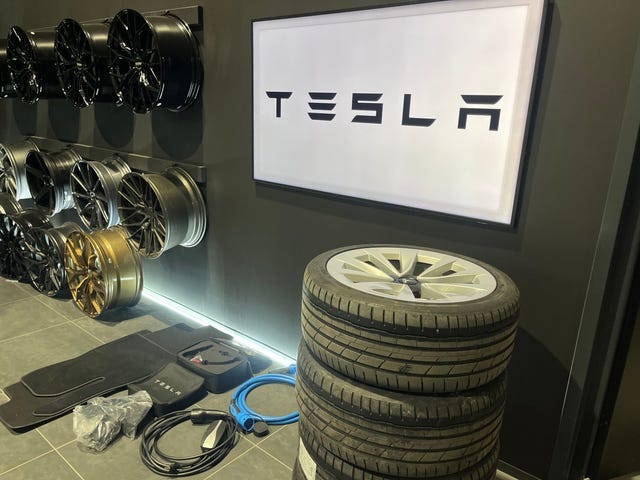 2021 TESLA MODEL 3 - 29